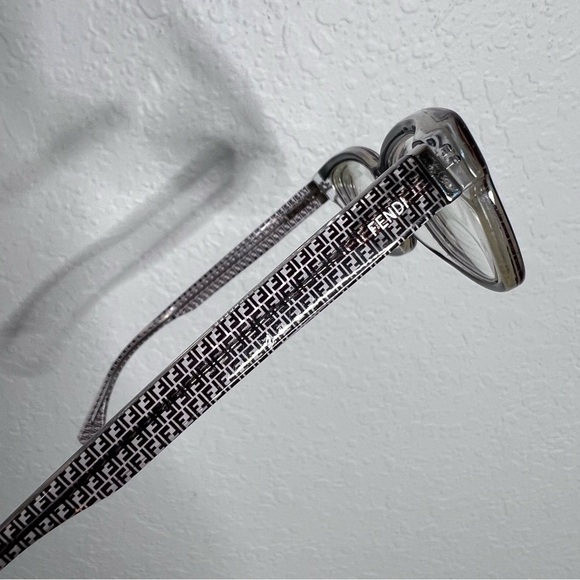 Fendi Women Reading Black Eye Glasses - Picture 4 of 15